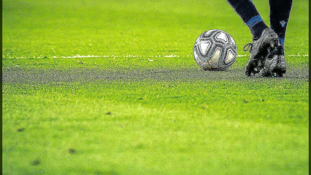 دييغو مارادونا - أسطورة كرة القدم الخالدة