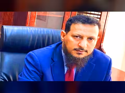 توجيهات عاجلة من محافظ عدن لمأموري المديريات بالتحرك لمواجهة تداعيات الأمطار