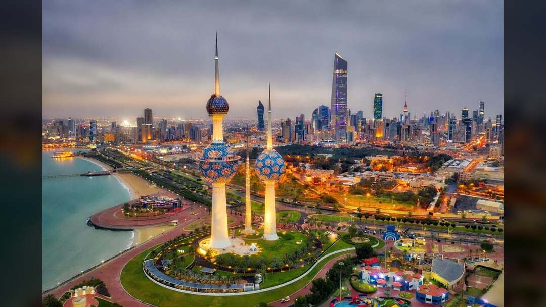 عودة أربعة خطوط نقل طاقة للخدمة في الكويت من أصل سبعة بعد تضررها من الاعتداءات الإيرانية