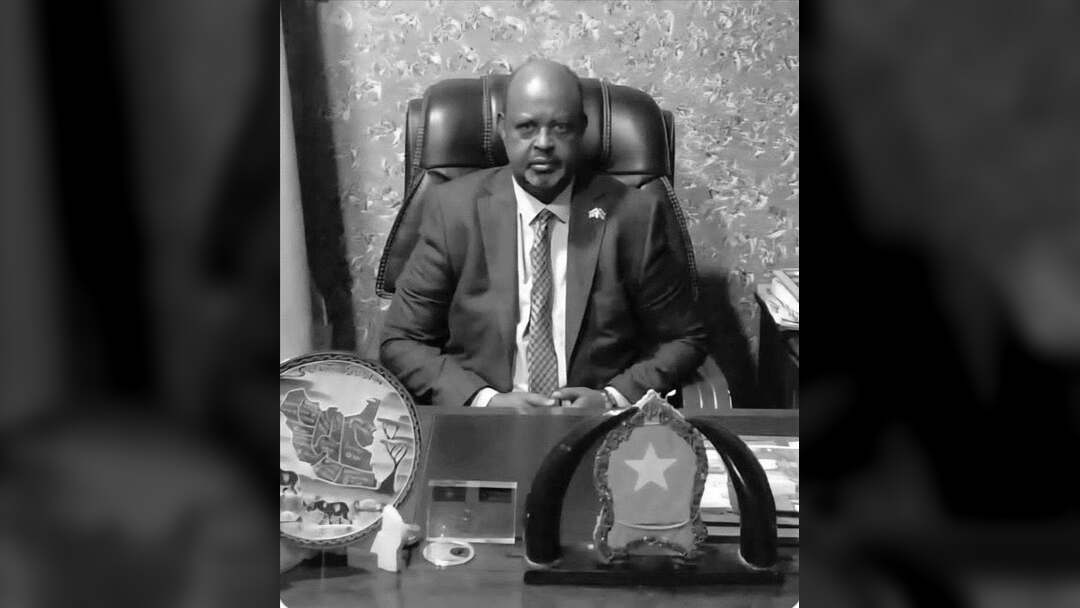 السفارة الصومالية في عدن تبعث برقة عزاء بوفاة السفير الصومالي الأسبق لدى اليمن