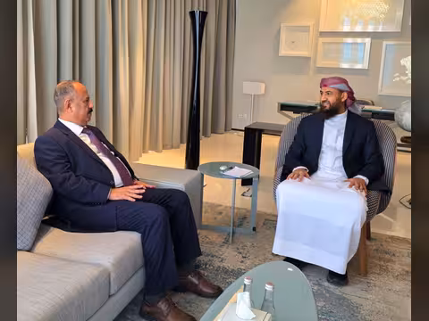 المحرّمي يلتقي وزير النقل ويؤكد ضرورة تطوير قطاعات النقل وتحسين الخدمات المقدمة للمواطنين