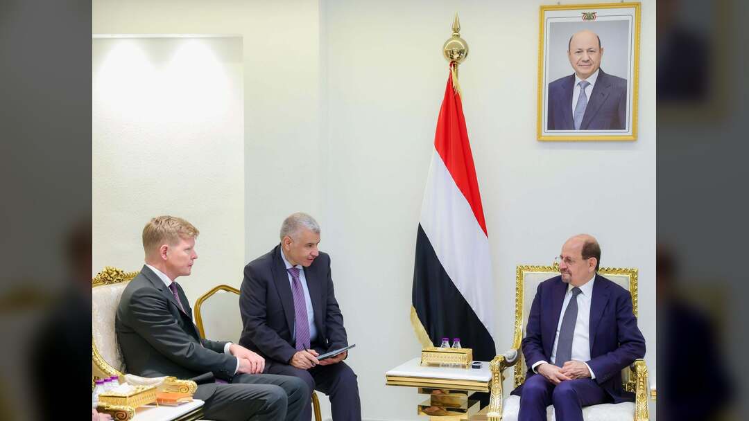 رئيس الوزراء يناقش مع المبعوث الأممي مستجدات الأوضاع ويؤكد أهمية دفع ملف المحتجزين