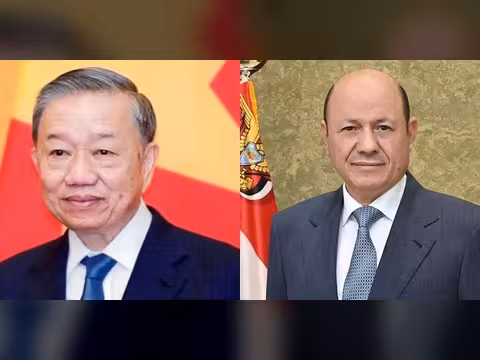 رئيس مجلس القيادة يهنئ الرئيس تو لام بمناسبة انتخابه رئيساً لفيتنام