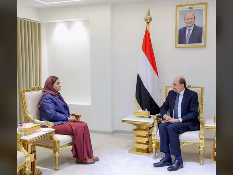 رئيس الوزراء يؤكد أهمية تعزيز العلاقات الثنائية مع الولايات المتحدة