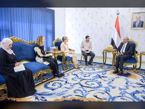 عضو مجلس القيادة الرئاسي محمود الصبيحي يستقبل في عدن سفيرة هولندا