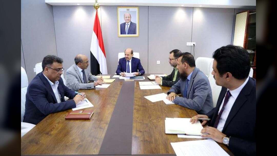 رئيس الوزراء يترأس اجتماعاً للجنة إدارة الأزمات لمناقشة تحديات قطاع الطاقة والخدمات