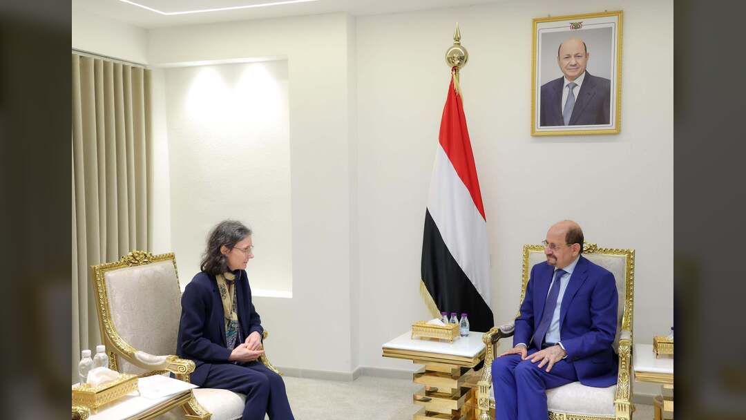 رئيس الوزراء يستقبل في عدن السفيرة الفرنسية لدى اليمن