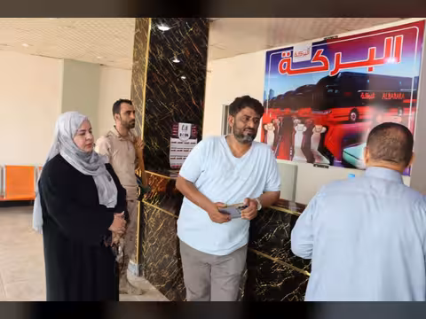 نائب رئيس هيئة النقل البري يتفقد جاهزية حافلات نقل الحجاج واستيفائها الشروط الفنية