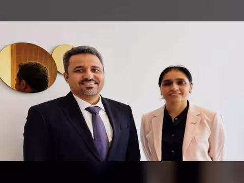 محافظ لحج يلتقي السفيرة البريطانية لبحث سبل تعزيز الدعم التنموي والإنساني بالمحافظة