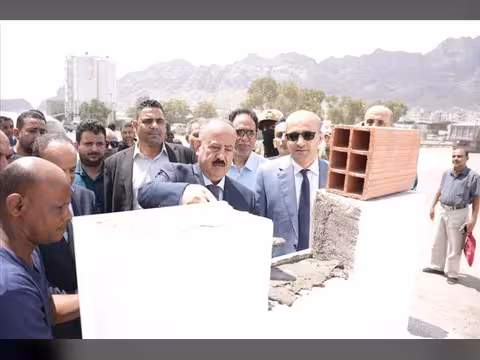 وضع حجر الأساس للمرحلة الثانية من مشروع تطوير مداخل ميناء عدن