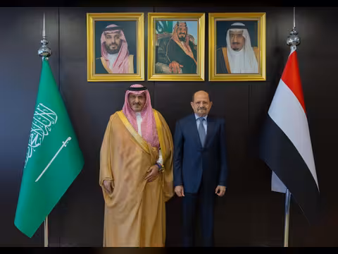 رئيس الوزراء وزير الخارجية يشيد بالدور الأخوي للسعودية في دعم اليمن وشعبها
