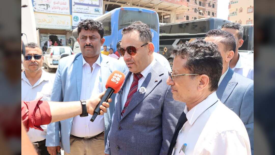 رئيس هيئة النقل البري يدشن أولى رحلات تفويج الحجاج برًا من عدن الى الاراضي المقدسة