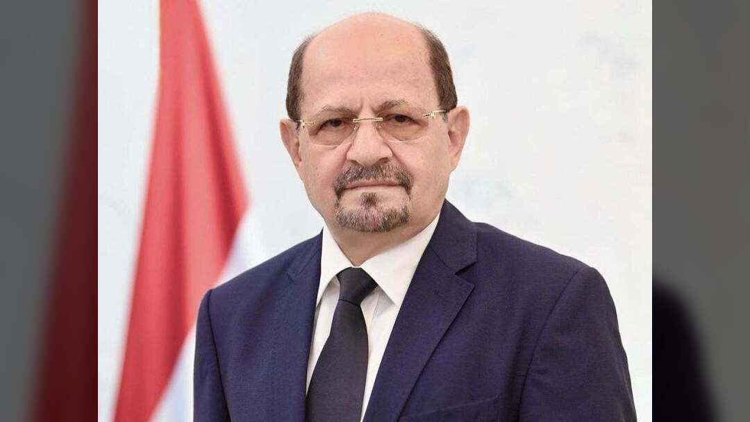 رئيس الوزراء وزير الخارجية يتابع ملابسات جريمة اغتيال وسام قائد ويوجّه بإجراءات حازمة لتعقّب الجناة