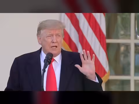 الرئيس الامريكي يعلن اطلاق عملية لتحرير السفن المحتجزة في مضيق هرمز