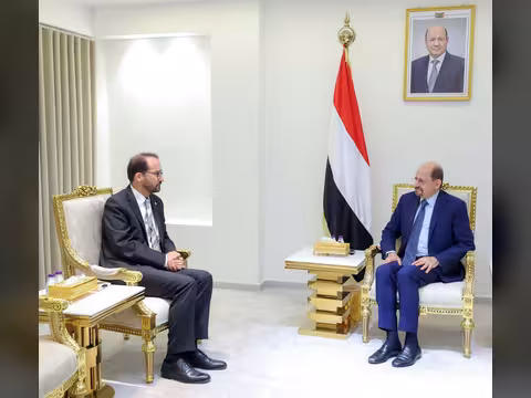 رئيس الوزراء يودع سفير الاتحاد السويسري في بلادنا بعد انتهاء فترة عمله
