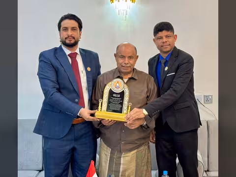 المحافظ الخنبشي يطّلع على أوضاع الإدارة الهندسية والفنية ويشيد بجهود نقابة المهندسين والدور العلمي والدعوي لجامعة الإمام الشافعي