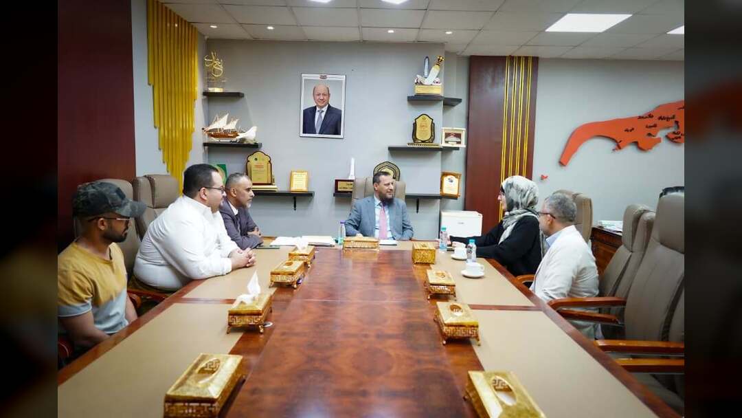 محافظ عدن يشيد بالدور الإغاثي والإنساني للجنة الدولية للصليب الأحمر