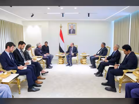 رئيس الوزراء يستقبل في عدن رئيس بعثة الاتحاد الأوروبي وسفيرة فرنسا