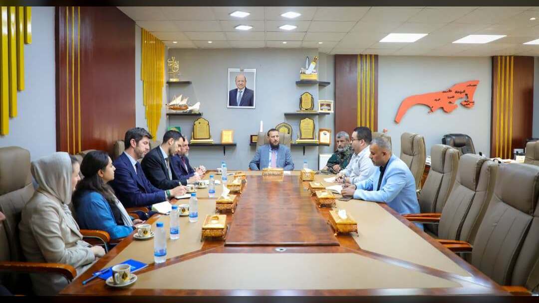 محافظ عدن يبحث مع بعثة الاتحاد الأوروبي تعزيز الشراكة التنموية