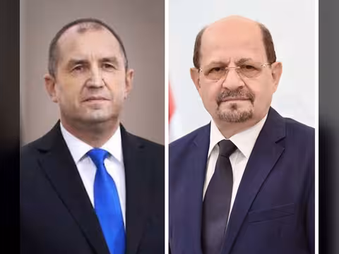 رئيس الوزراء وزير الخارجية يهنئ نظيره البلغاري