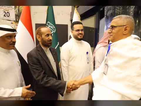 البركاني يستقبل افواج الحجاج القادمين إلى مكة المكرمة