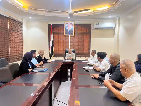 الوزير الشرجبي يناقش مع منظمة يمن آيد التحضيرات لمؤتمر المناخ ويلتقي مسؤول المياه في اليونيسيف