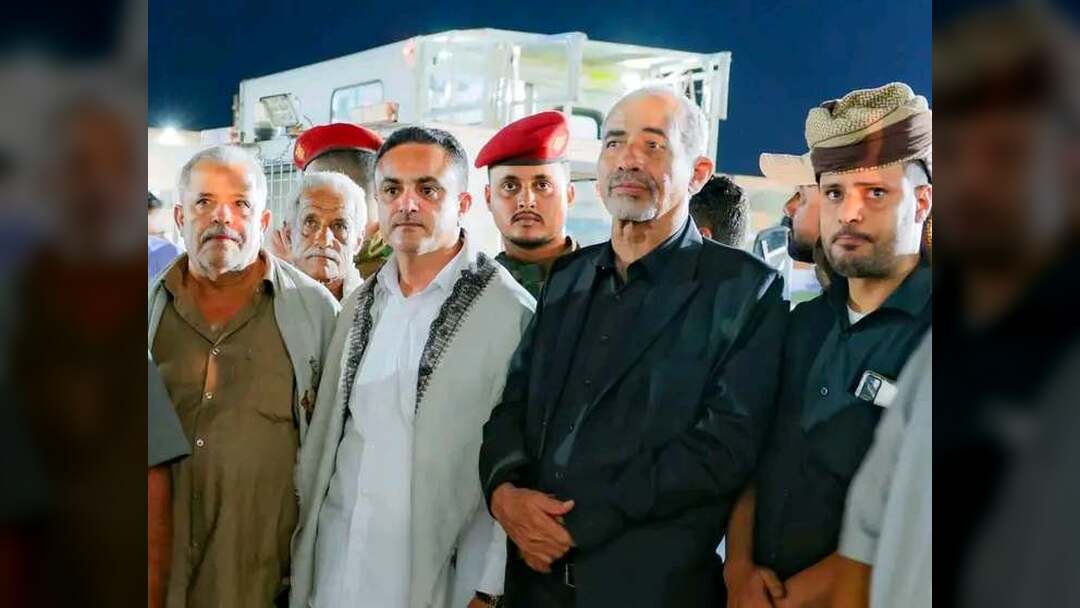 عضو مجلس القيادة محمود الصبيحي يستقبل في مطار عدن جثمان فيصل القطيبي