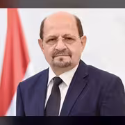 رئيس الوزراء يبحث مع رئيس بعثة الاتحاد الأوروبي التصعيد الحوثي واستهداف المدنيين وحصار تعز