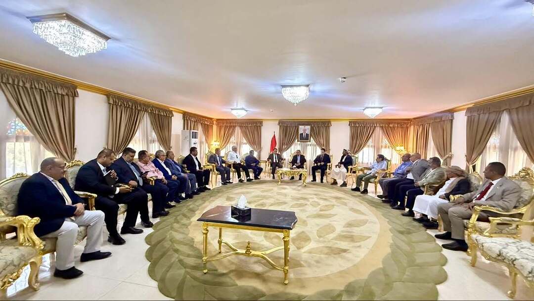 برئاسة بن دغر.. هيئة رئاسة مجلس الشورى تؤكد دعمها للقيادة السياسية وتوحيد الصف الوطني