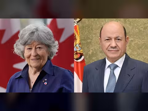 رئيس مجلس القيادة يهنئ باليوم الوطني لكندا