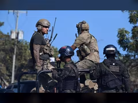 الجيش الأمريكي ينشر أكثر من 900 فرد في فنزويلا لدعم جهود الإغاثة من الزلازل