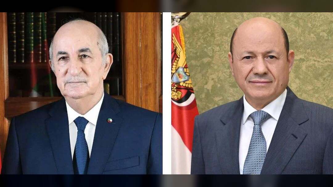رئيس مجلس القيادة يهنئ بذكرى استقلال الجزائر