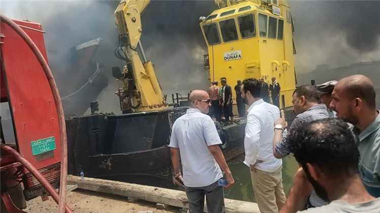 لجنة تحقيق عاجلة في حريق "زعيمة" بميناء المعلا بعدن