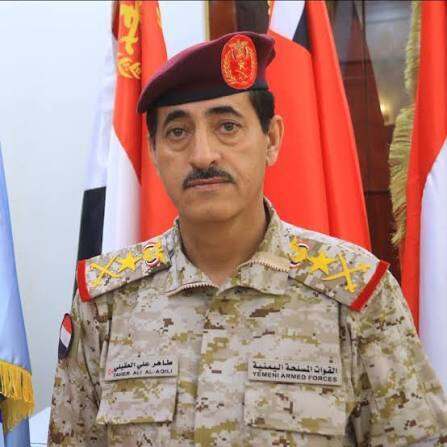 وزير الدفاع: سنقوم بالتصدي والتعامل مع الطيران المعادي المنتهك للأجواء اليمنية بجميع الوسائل المتاحة