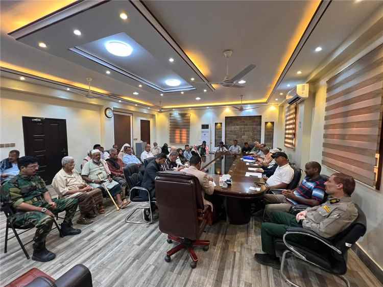 برئاسة معاوية..السلطة المحلية بالشيخ عثمان تناقش أداء المكاتب التنفيذية وتوجه برفع خطط مشاريع 2027