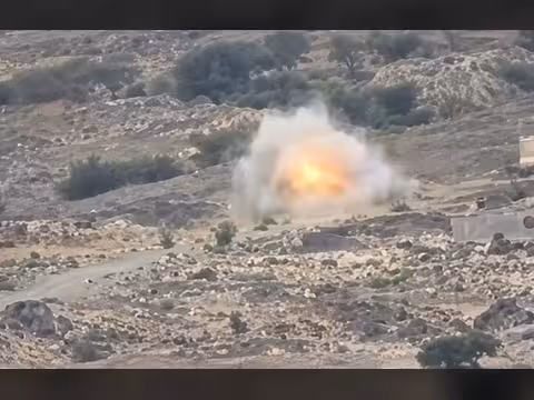 غارات جوية مكثفة تدعم تقدم قوات العمالقة وتستهدف مواقع الحوثيين في البيضاء