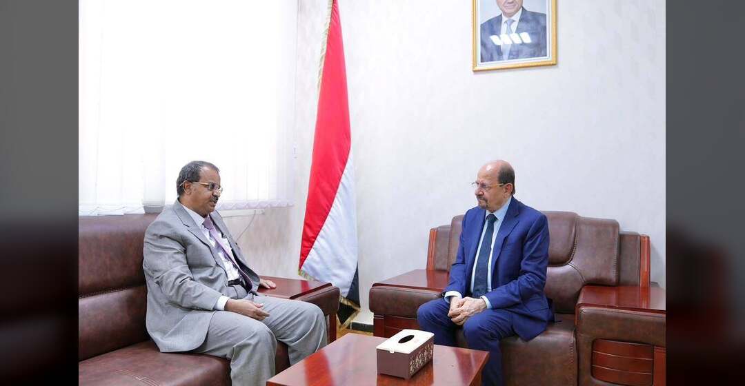 رئيس الوزراء يشيد بالموقف الوطني لأبناء البيضاء وقبائلها في مواجهة مليشيا الحوثي