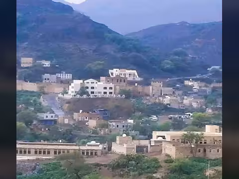 ماوية.. قاعدة خلفية ومستودعات عسكرية للمليشيات وسط تحركات ومكاسب ميدانية جديدة