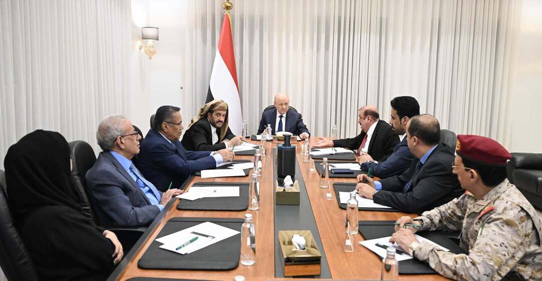 مجلس الدفاع الوطني يدعو المواطنين إلى الابتعاد عن مواقع وتحشيدات المليشيات والإبلاغ عن أي تحركات مشبوهة