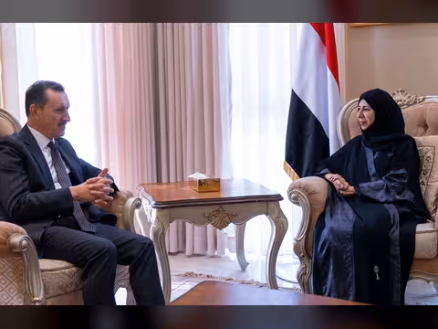 وزيرة الخارجية تبحث مع القائم بالأعمال التركي مستجدات الأوضاع وتعزيز التعاون الثنائي