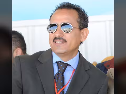 أسرة تحرير "الموعد بوست" تعزي الزميل معاذ الخميسي في وفاة والده
