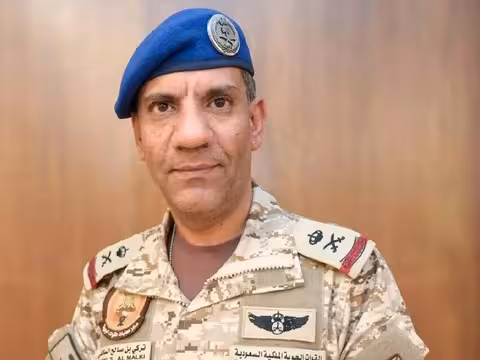 ناطق التحالف: رصدنا ونتتبع تهديد بمسيرات وصواريخ كروز على السعودية