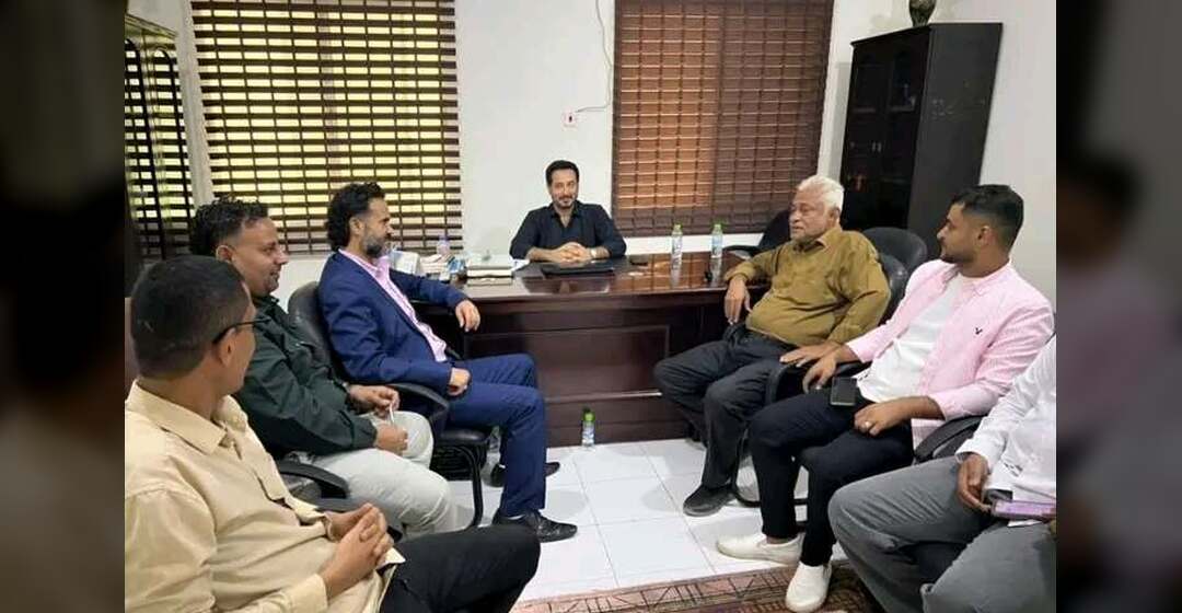 مدير عام إعلام عدن يناقش مع مديري مكاتب الإعلام بالمديريات تطوير الأداء الإعلامي وإطلاق الموقع الرسمي للعاصمة