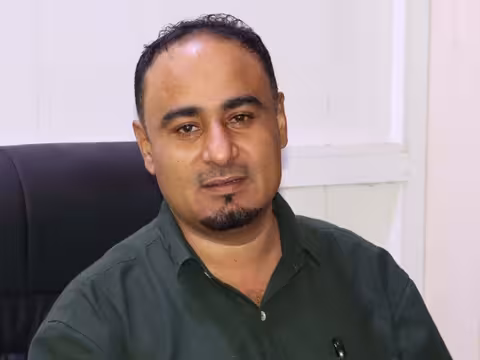أكتوبر.. مشعلًا وبندقية