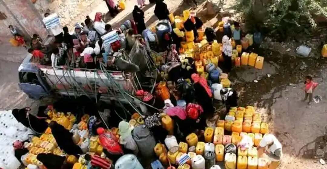 تصعيد حوثي يفاقم أزمة المياه في تعز ويمنع دخول الصهاريج الى الاهالي