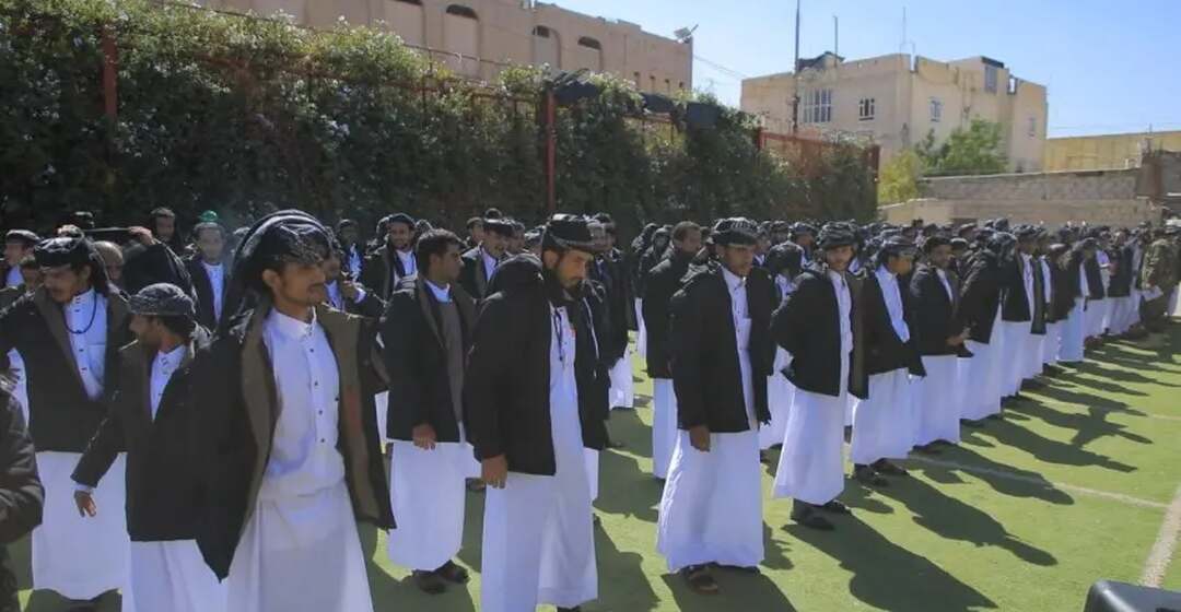 الصليب الأحمر يعلن إطلاق سراح 159 محتجزًا في اليمن بمبادرة أحادية من الحوثيين
