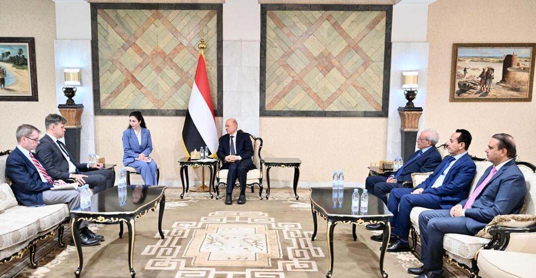 الرئيس العليمي "فجر اليمن" ماضية في تحقيق أهدافها كمسار شامل لاستعادة مؤسسات الدولة وانهاء المعاناة