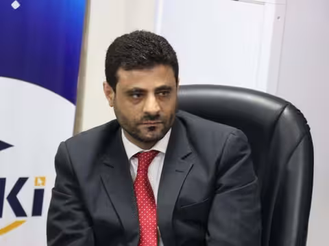 الهمداني يعزي في شهداء شبوة ويؤكد وحدة الصف لمواجهة الإرهاب الحوثي
