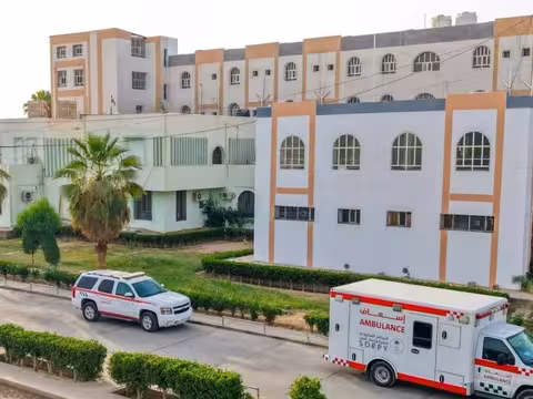 السعودية تعزز منظومة الرعاية الصحية في اليمن بأكثر من 40 مشروعاً ومبادرة تنموية