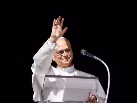 بابا الفاتيكان يدعو إلى إنهاء العنف في اليمن 